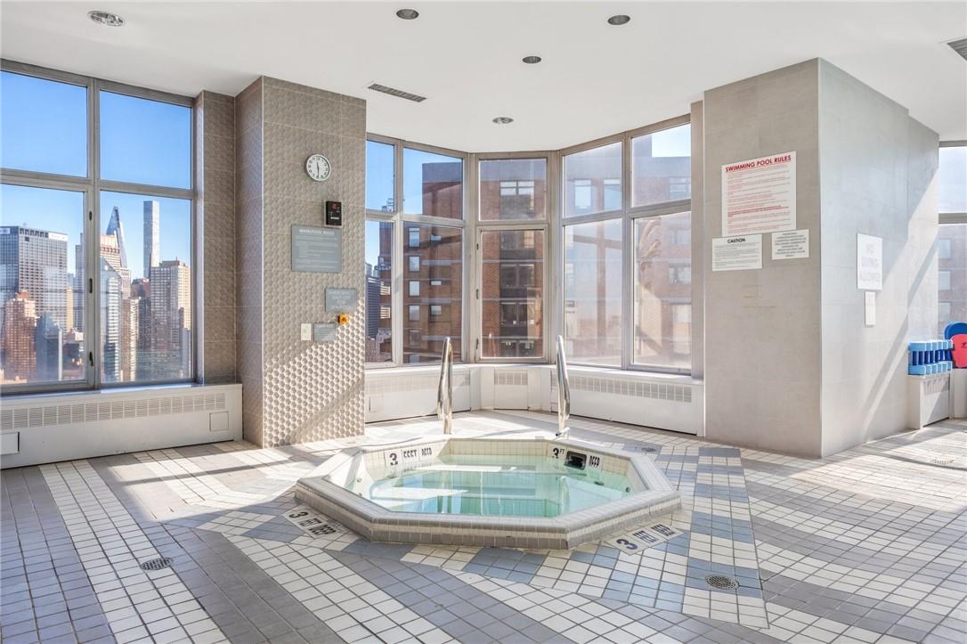 500 W 43rd Street Unit: 15E