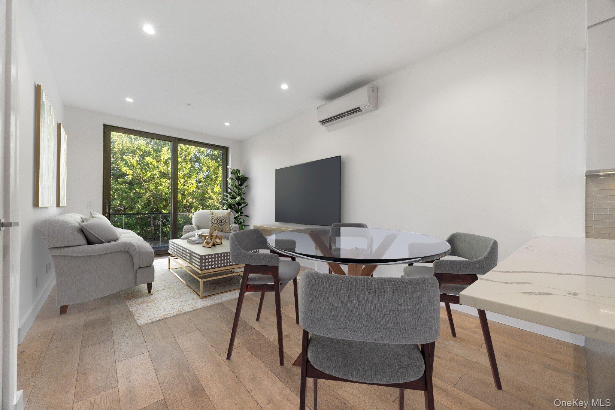 2633 28th Street Unit: 3B