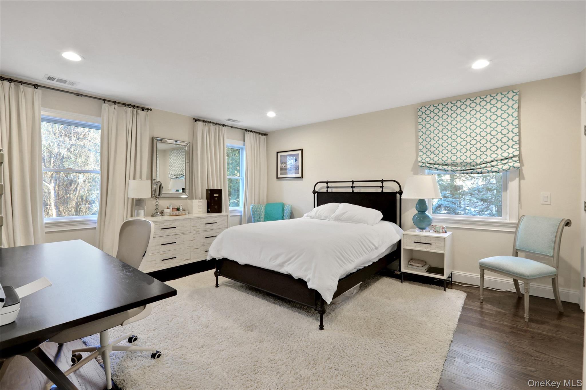 180 Taxter Road