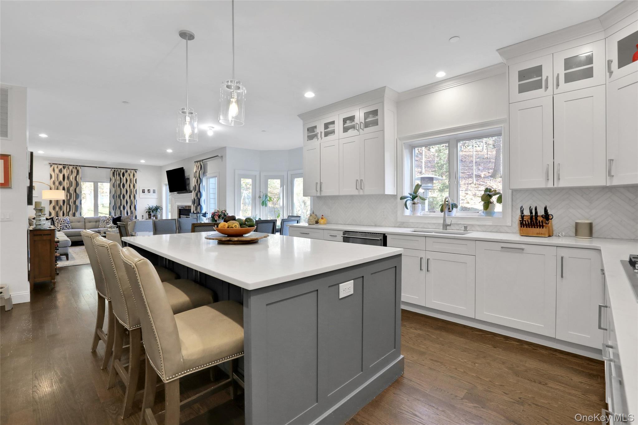 180 Taxter Road