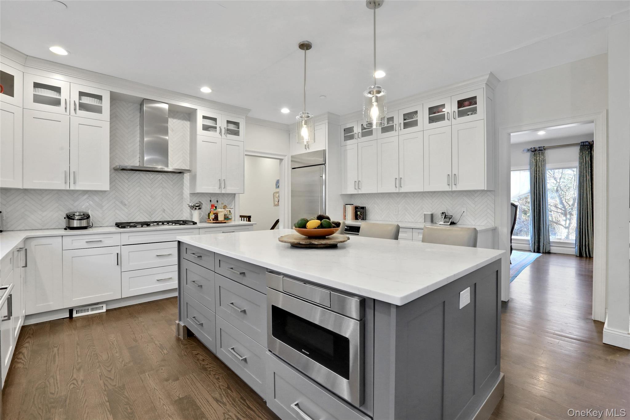 180 Taxter Road