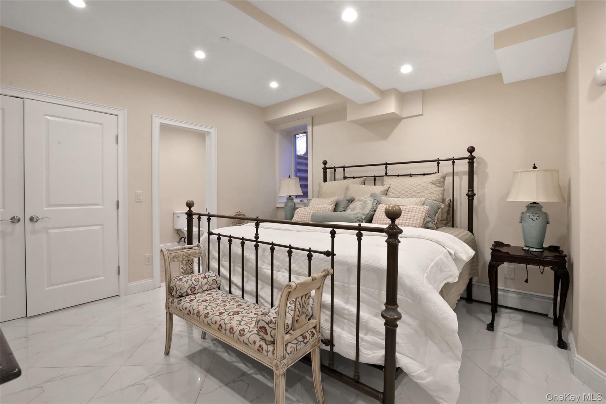 180 Taxter Road