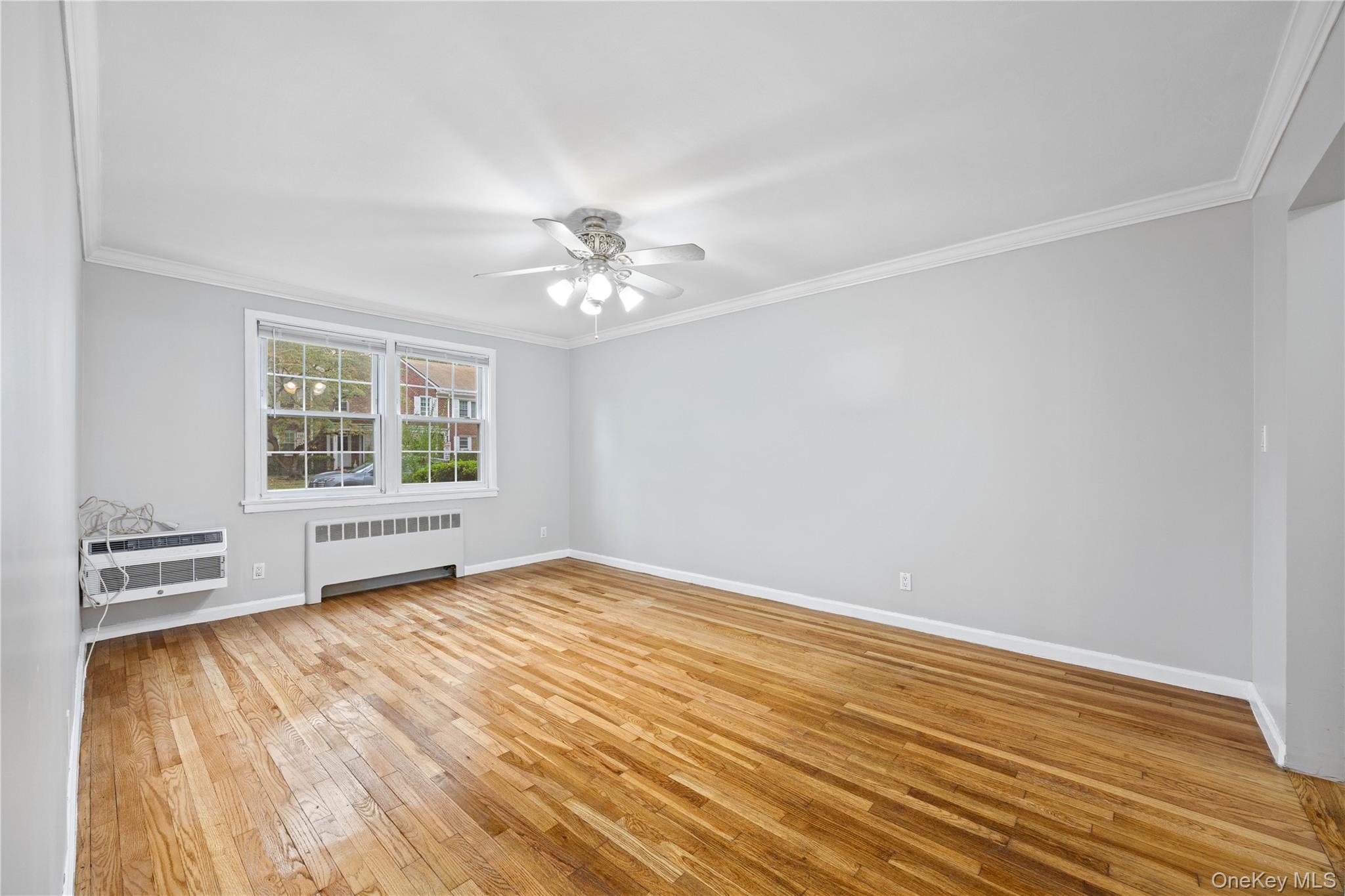 48 Lawrence Park Crescent Unit: 48