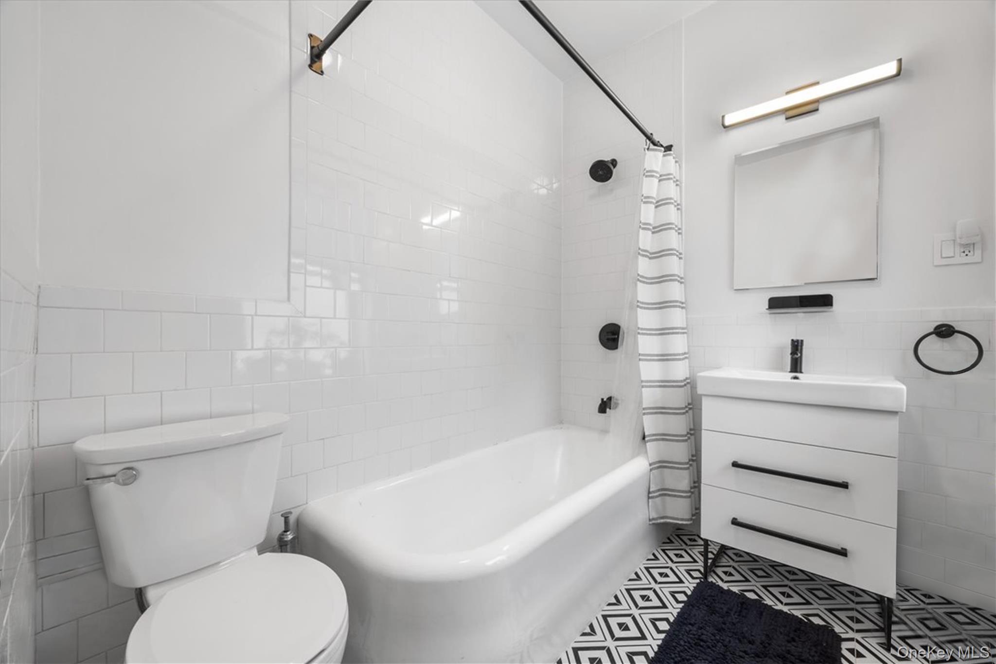 445 Gramatan Avenue Unit: GA2