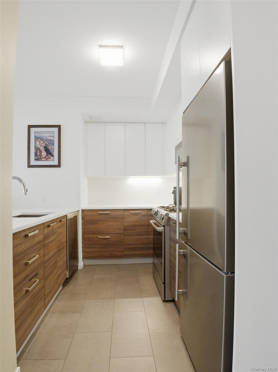 40 Pinehurst Avenue Unit: 2D