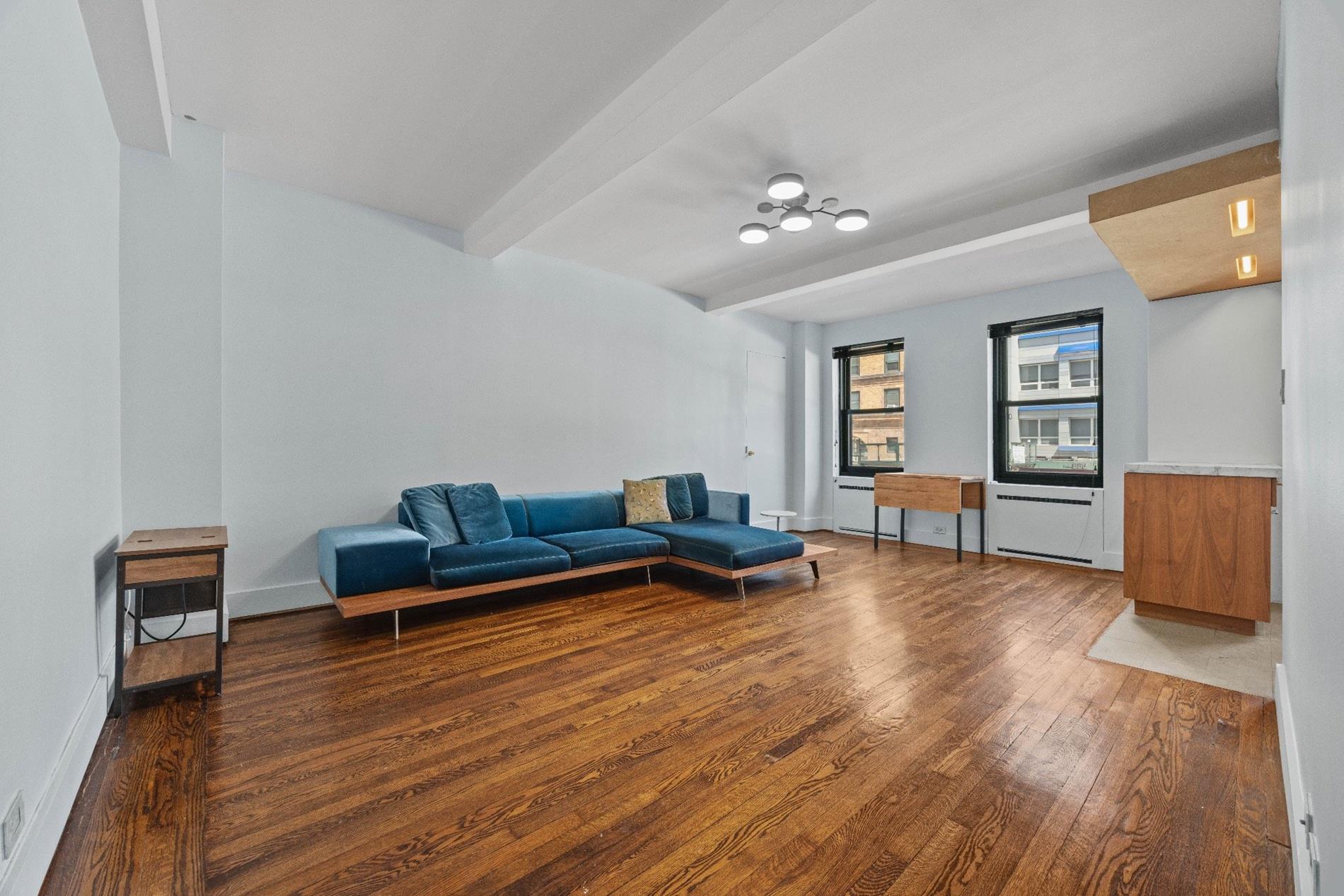 300 W 23rd Street 2K