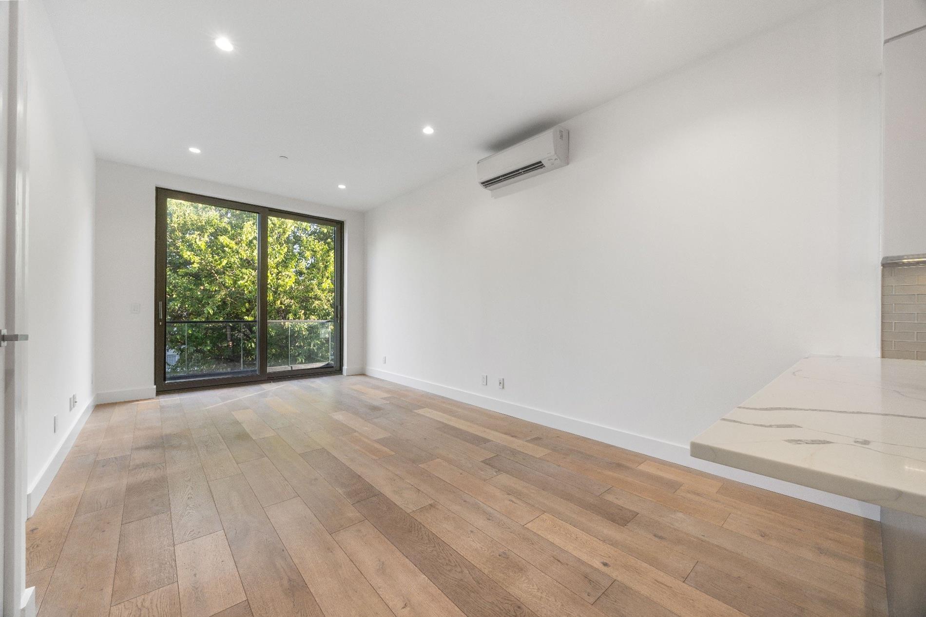 26-33 28th Street 3B