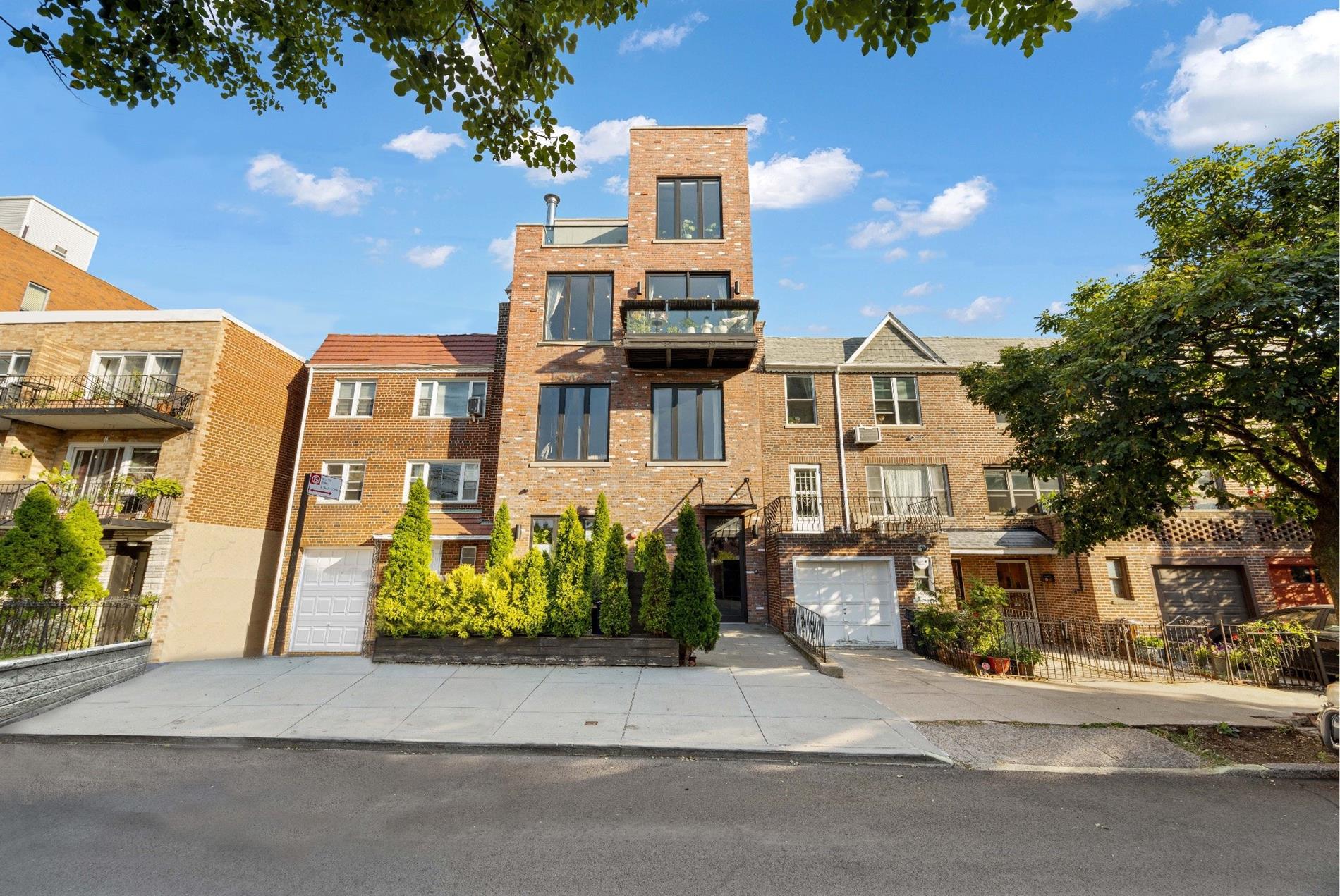 26-33 28th Street 3B