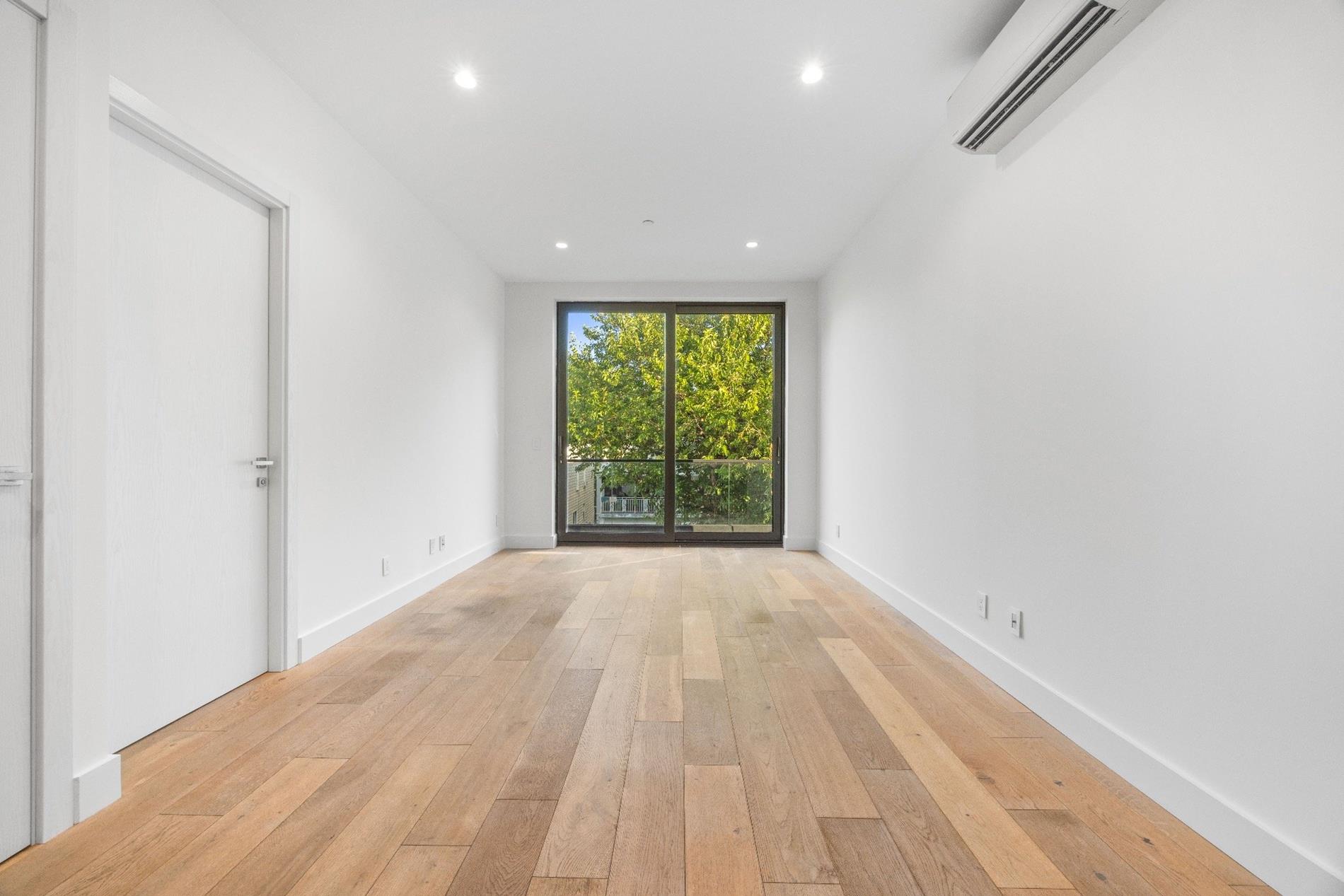 26-33 28th Street 3B