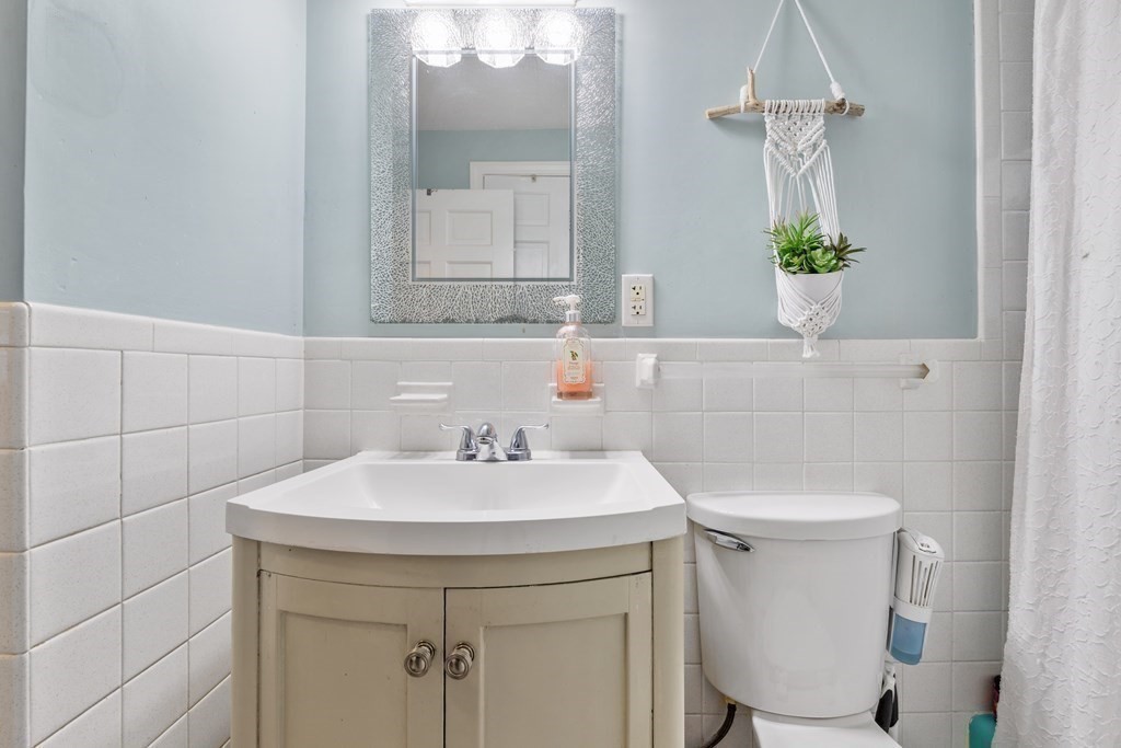 5 John F Kennedy Ave