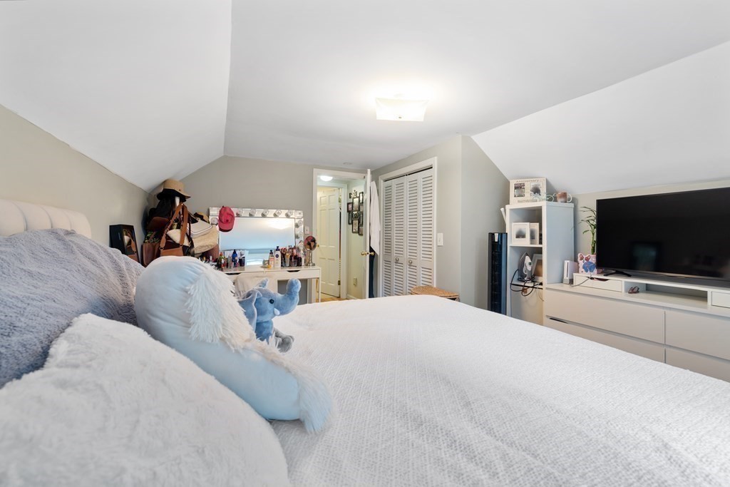 5 John F Kennedy Ave