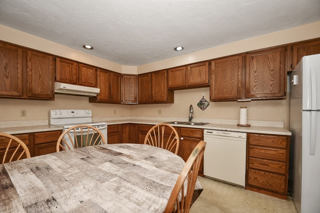 967 Patriots Road Unit: 2