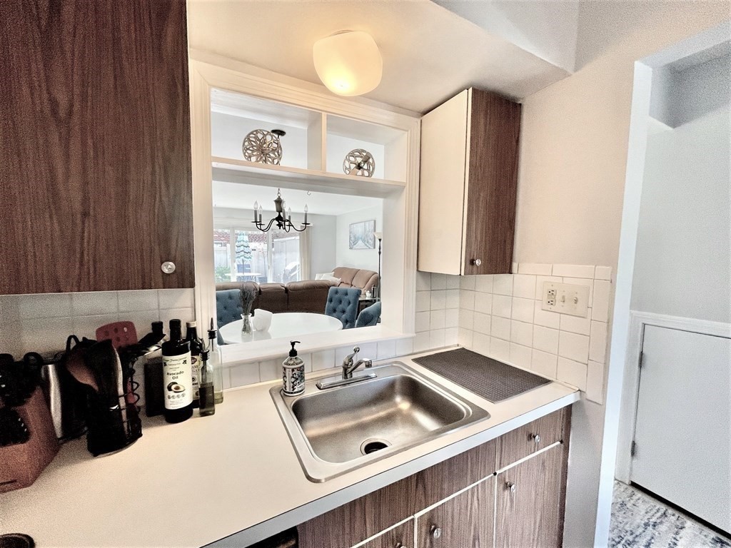 1809 Windsor Dr Unit: 1809