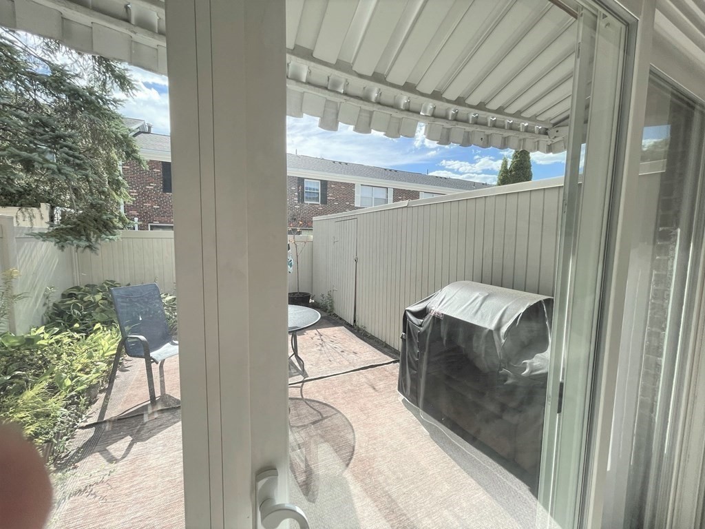 1809 Windsor Dr Unit: 1809