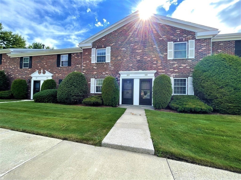 1809 Windsor Dr Unit: 1809