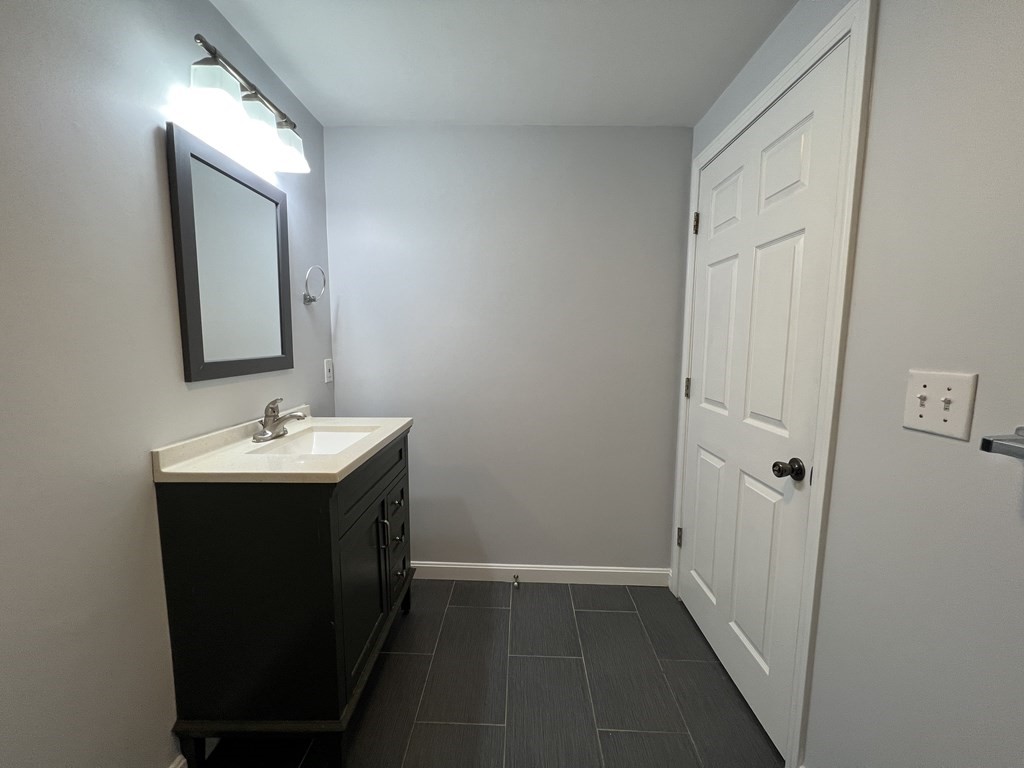 31 Pattison St Unit: 1