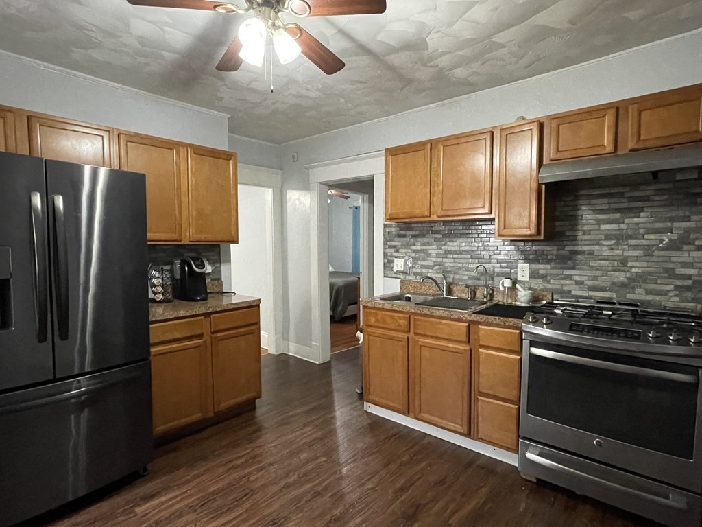 194-196 Massachusetts Ave