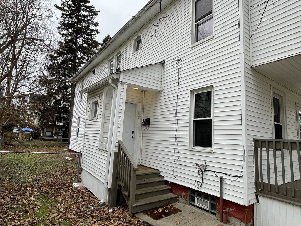 194-196 Massachusetts Ave