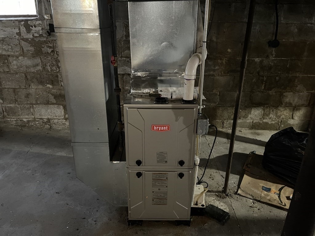 194-196 Massachusetts Ave