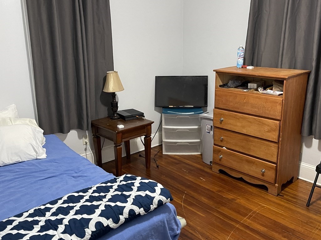 194-196 Massachusetts Ave