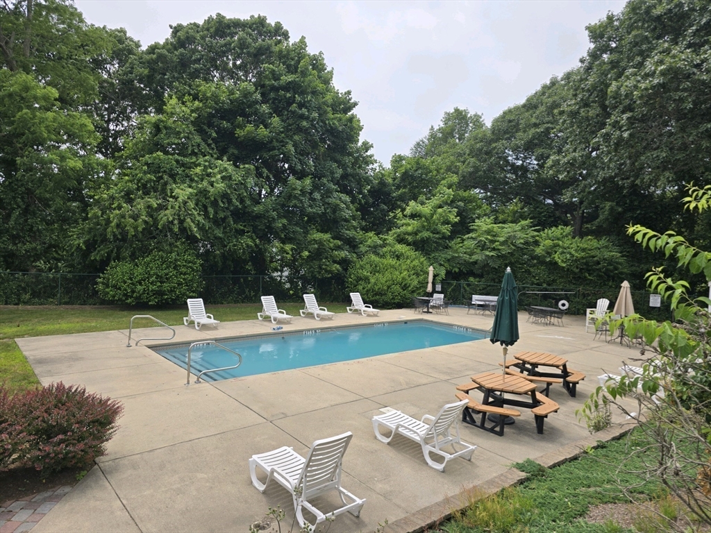 3 Chapel Hill Dr. # 7