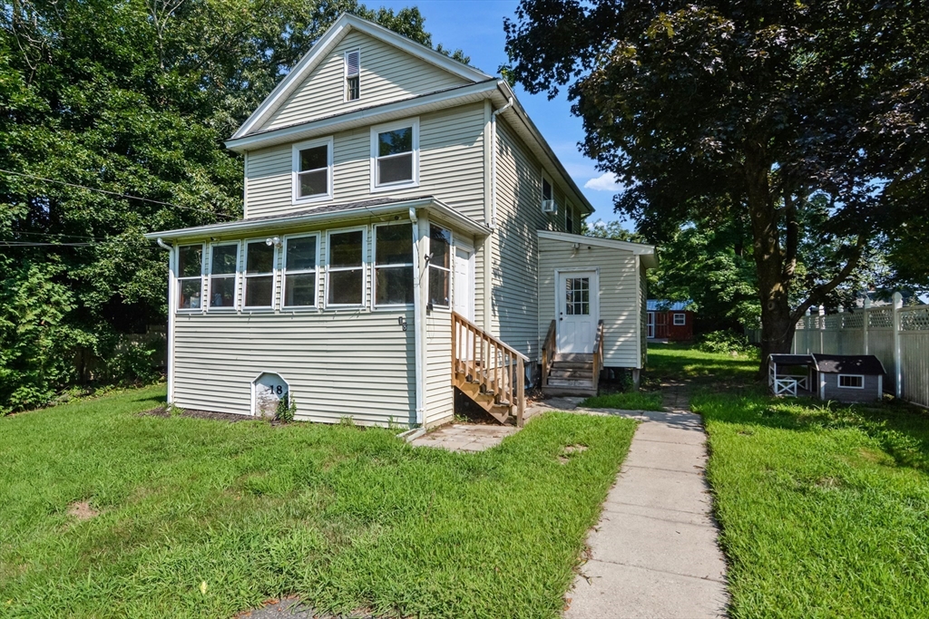 18 Zabelle Ave