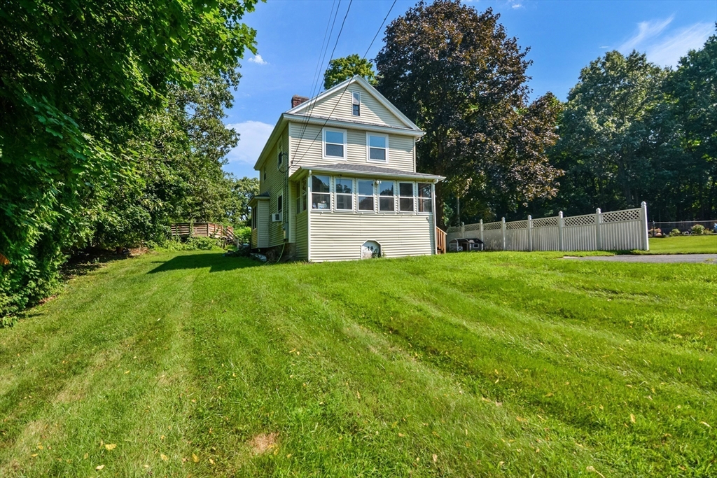 18 Zabelle Ave