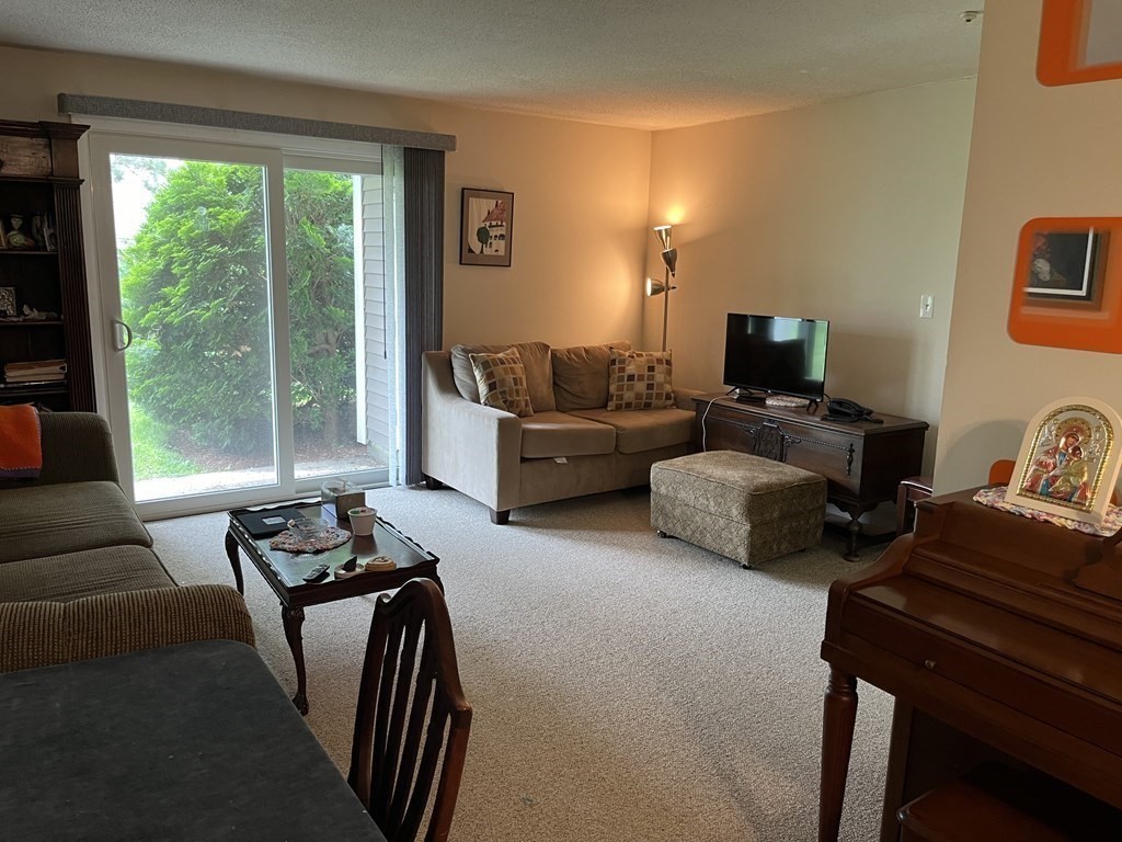 5 Post Oak Ln # 14
