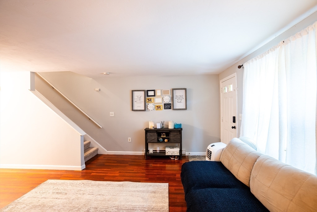 967 Patriots Rd # 2B