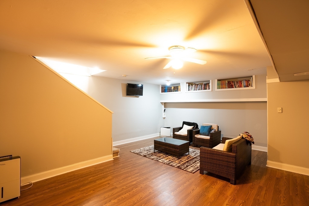 967 Patriots Rd # 2B