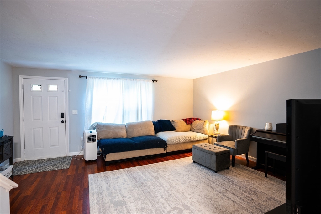 967 Patriots Rd # 2B