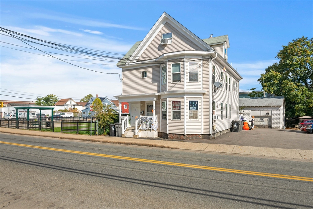 154 Irving St