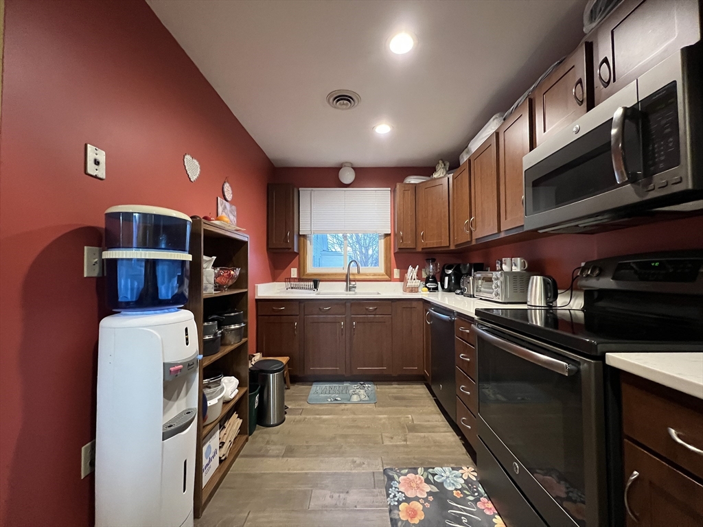 10 Fay St # 2