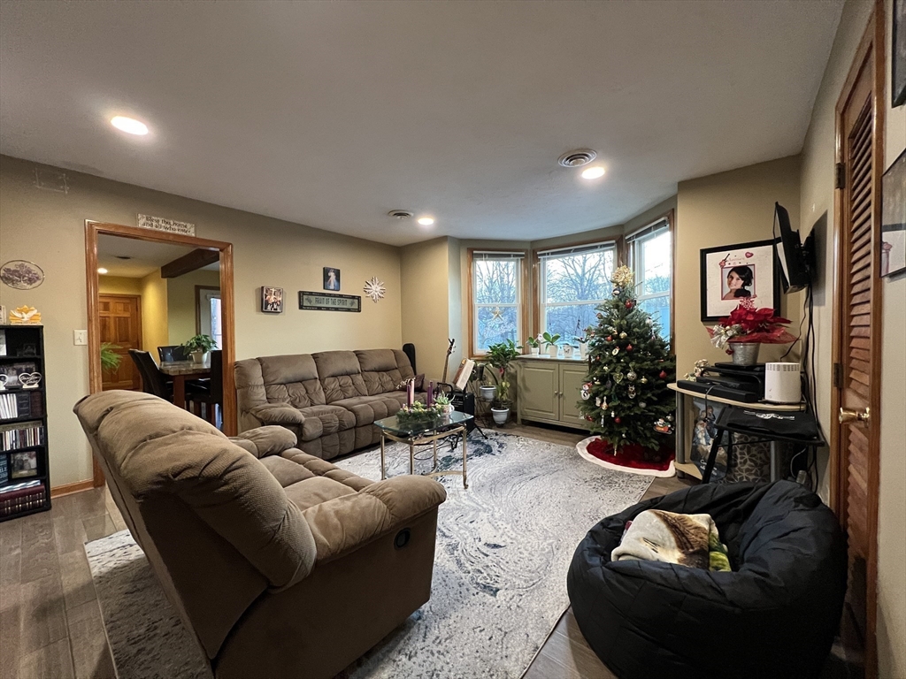 10 Fay St # 2