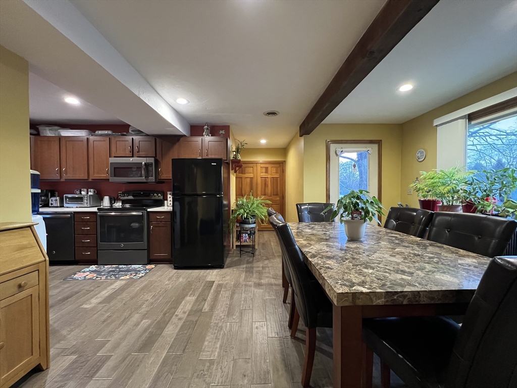 10 Fay St # 2