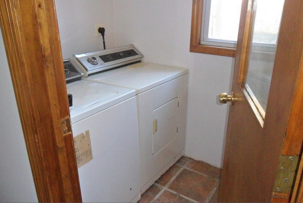 14 West St # 1