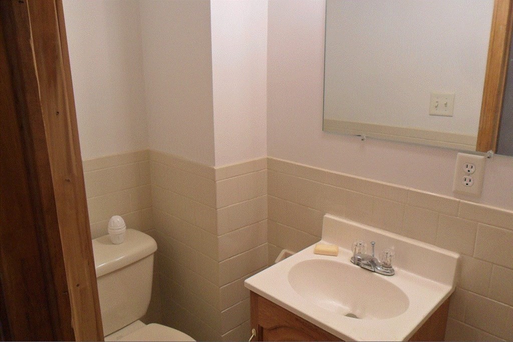 14 West St # 1