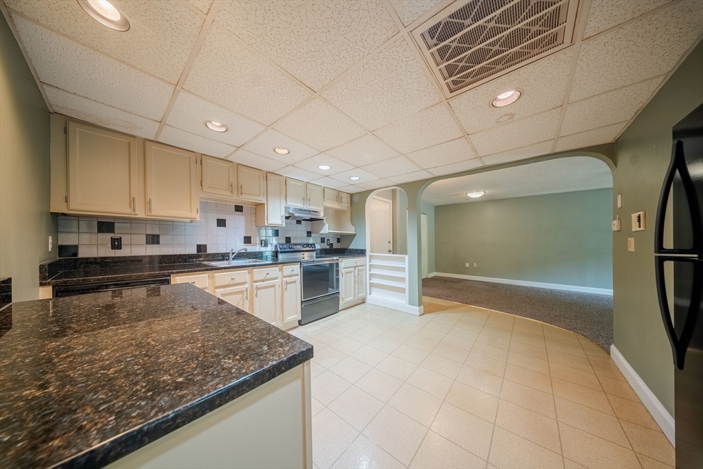 3 Shadowbrook Lane # 3
