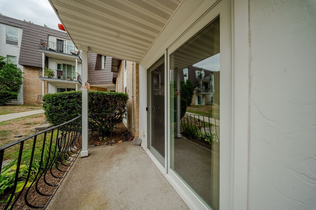3 Shadowbrook Lane # 3