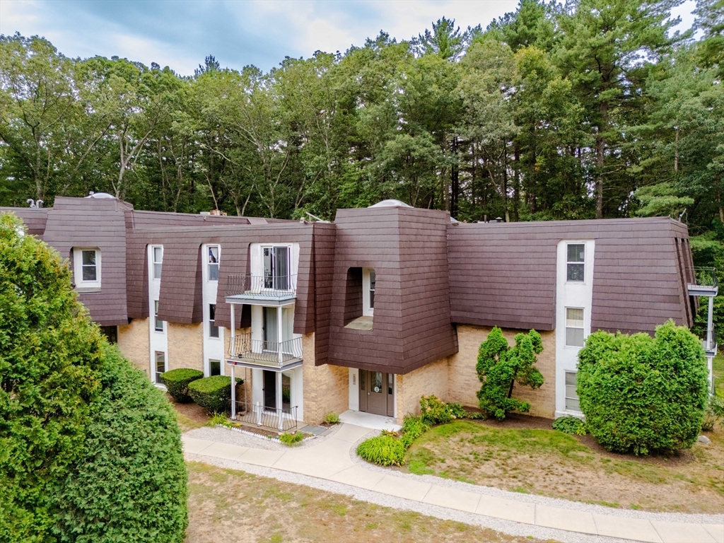 3 Shadowbrook Lane # 3