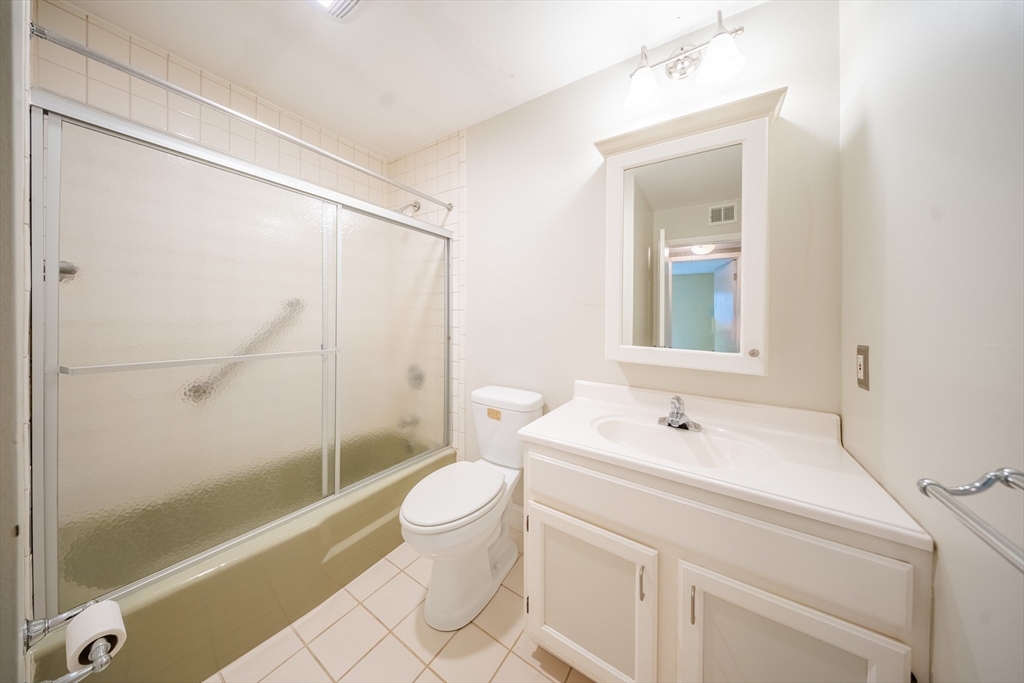 3 Shadowbrook Lane # 3
