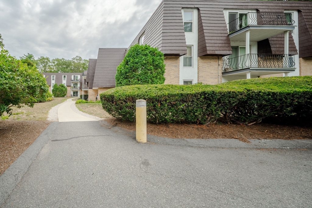 3 Shadowbrook Lane # 3