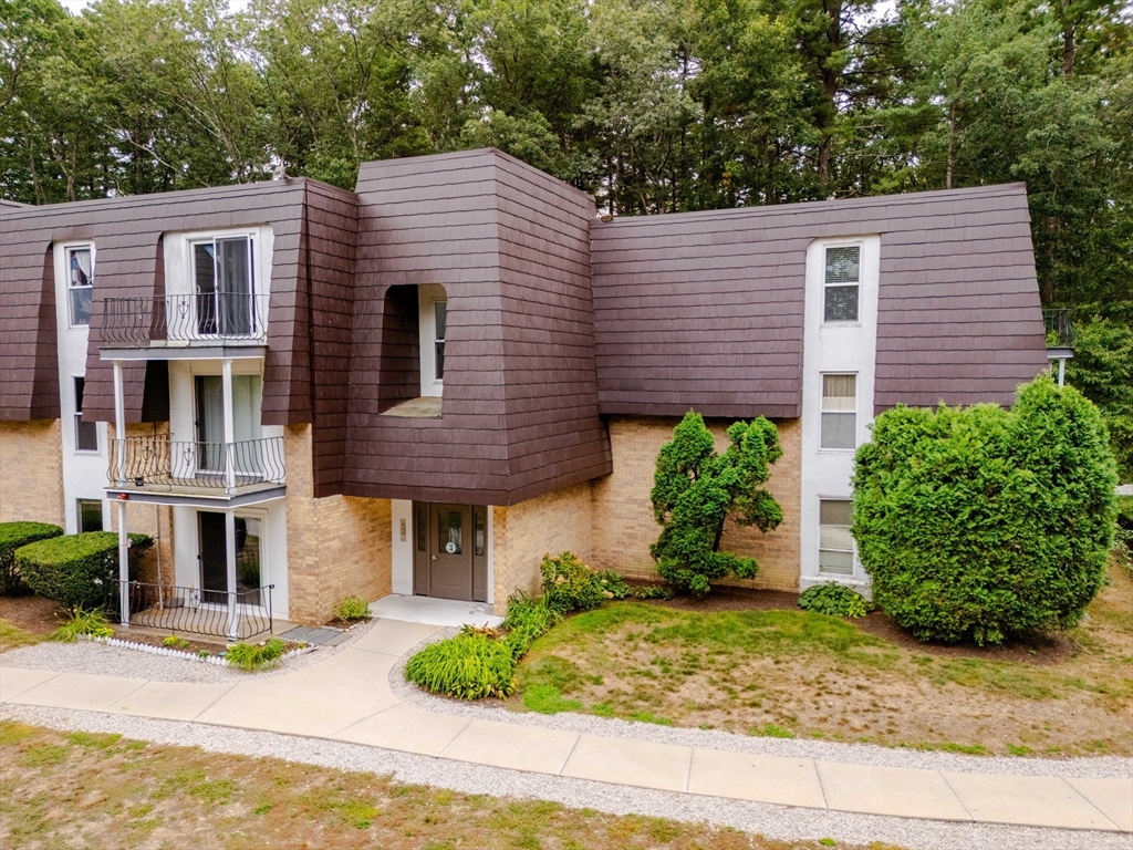 3 Shadowbrook Lane # 3