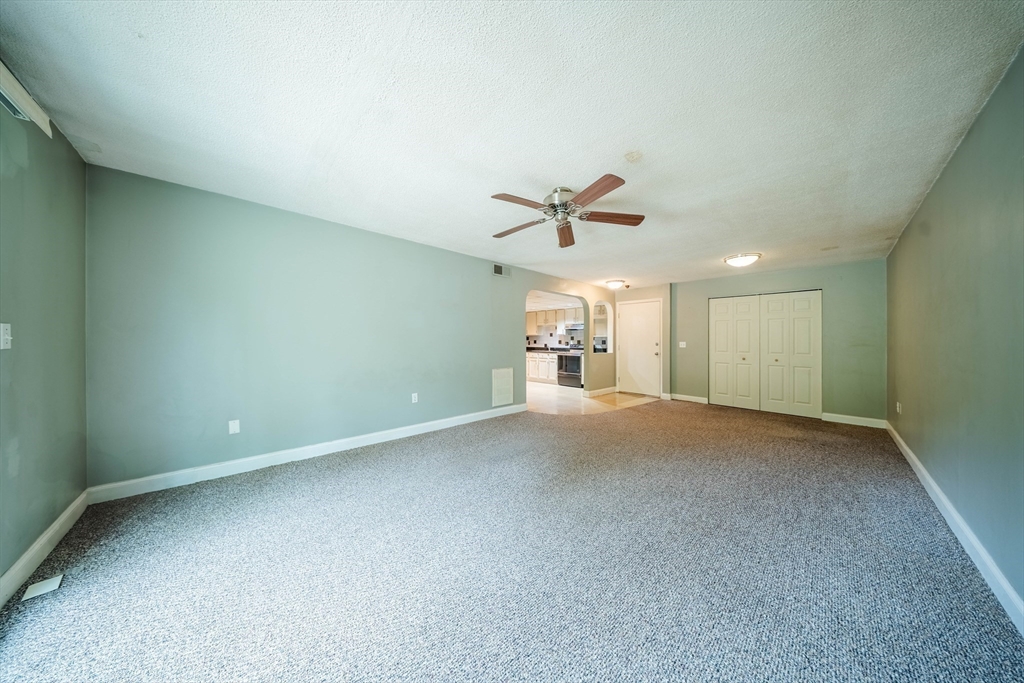 3 Shadowbrook Lane # 3