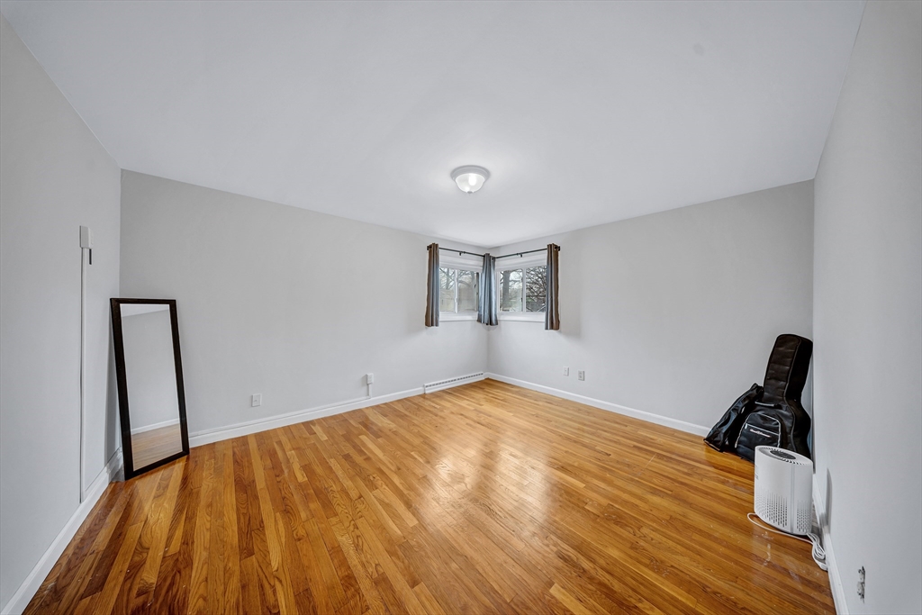 6 Woodward Rd