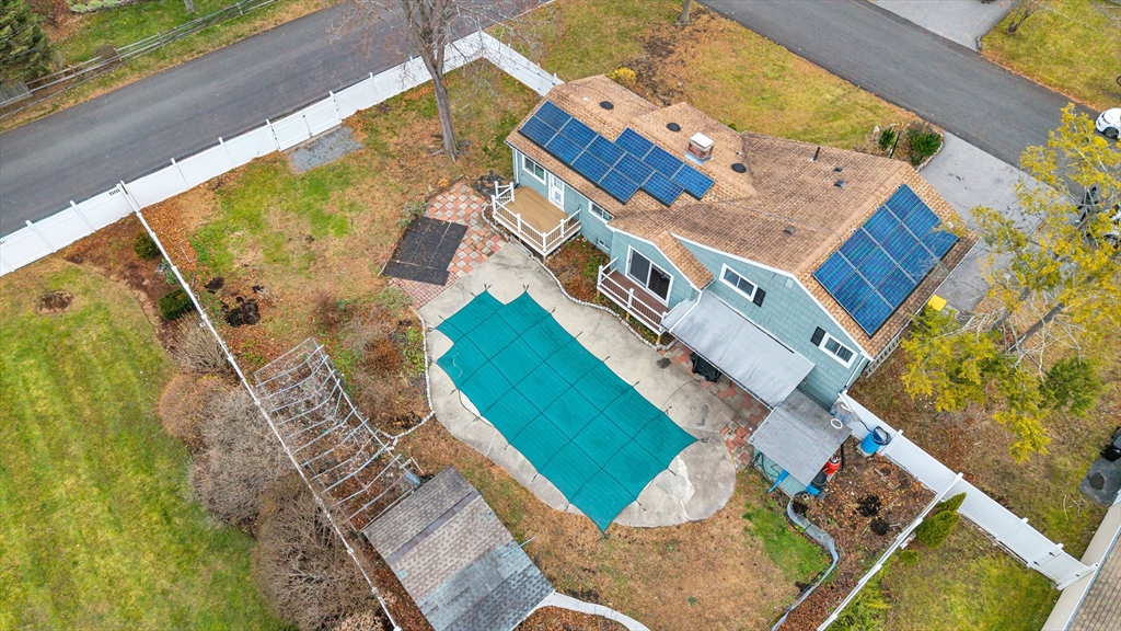 6 Woodward Rd