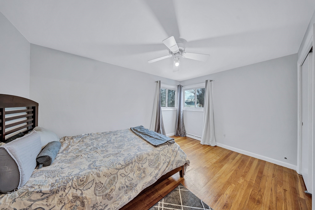 6 Woodward Rd