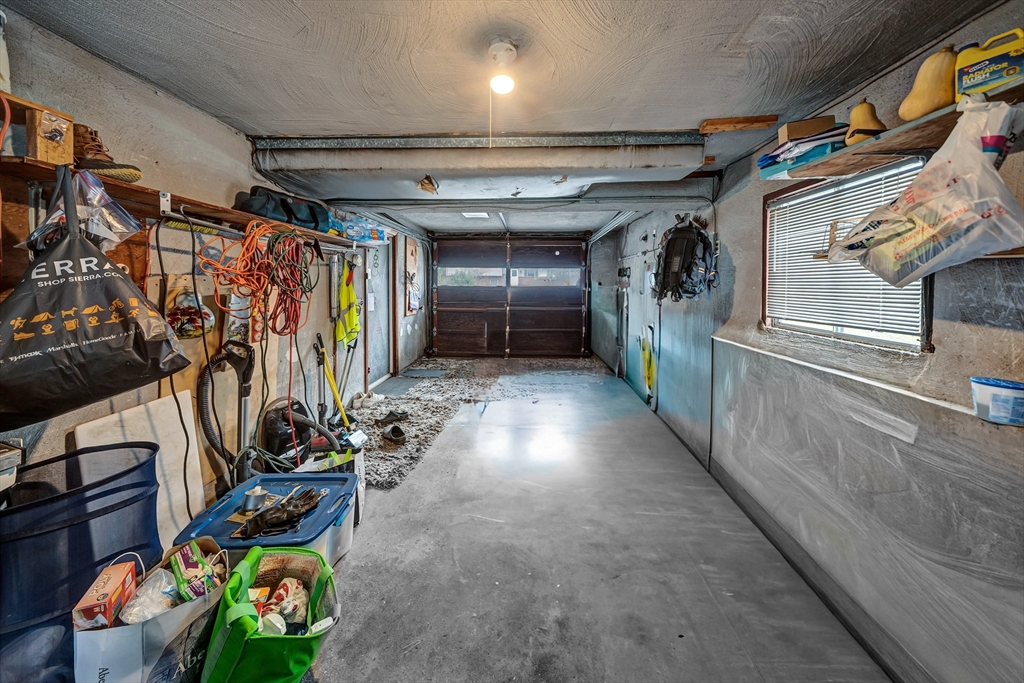 6 Woodward Rd