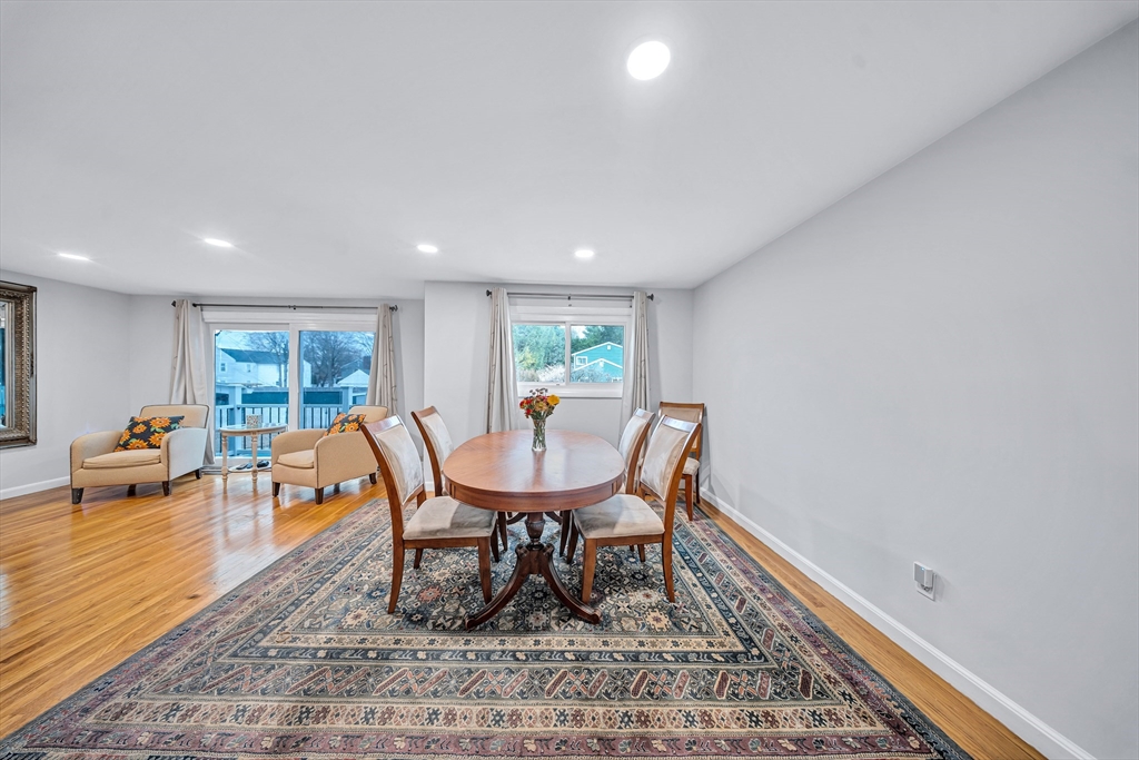 6 Woodward Rd