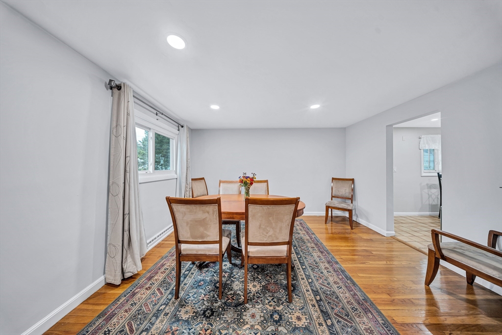 6 Woodward Rd